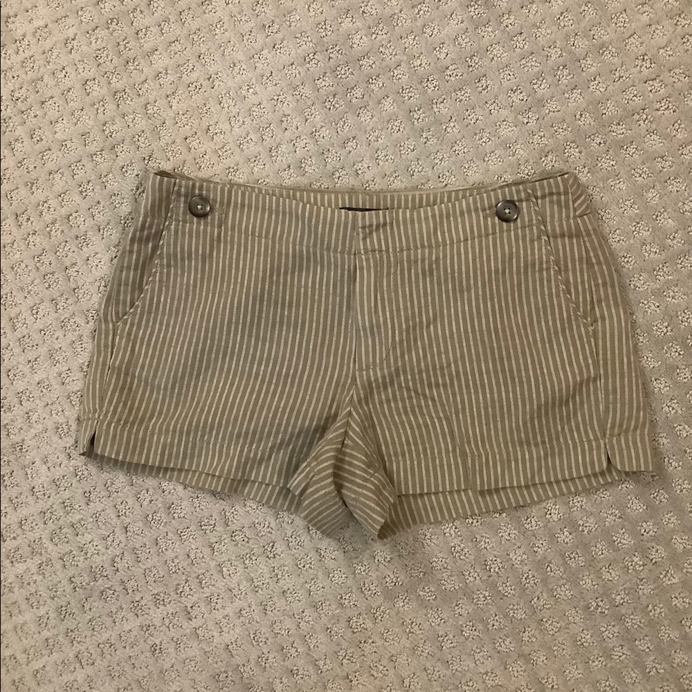 Gap striped shorts